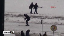 Taksim Meydanı'nda kayak keyfi
