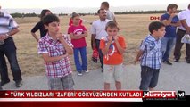TÜRK YILDIZLARI 'ZAFERİ' GÖKYÜZÜNDEN KUTLADI