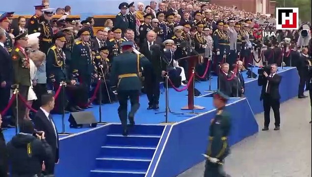 Rusya’dan Zafer Bayramı’nda Kızıl Meydan’da gövde gösterisi