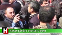 Hakan Şükür'e cenazede protesto şoku