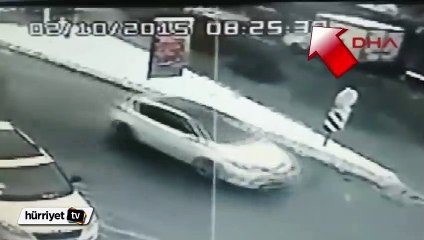 Ümraniye'deki özel halk otobüsü kazası kamerada