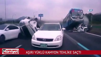 Korkunç kaza: Otoyol savaş alanına döndü