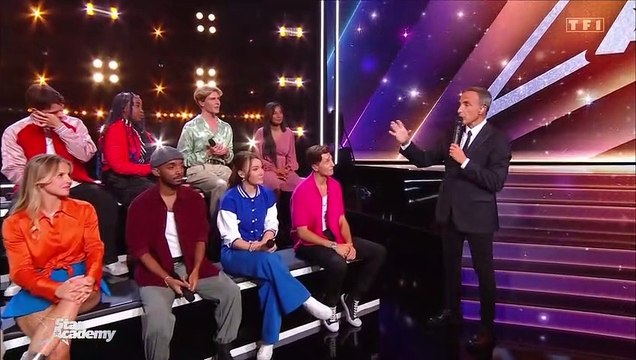 Un candidat a ému le public comme ses camarades et Nikos, lors du premier prime de la Star Academy ! Il s'agit de Louis