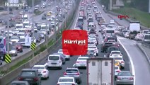 İstanbul'da hafta sonu kısıtlaması öncesi trafik yoğunluğu
