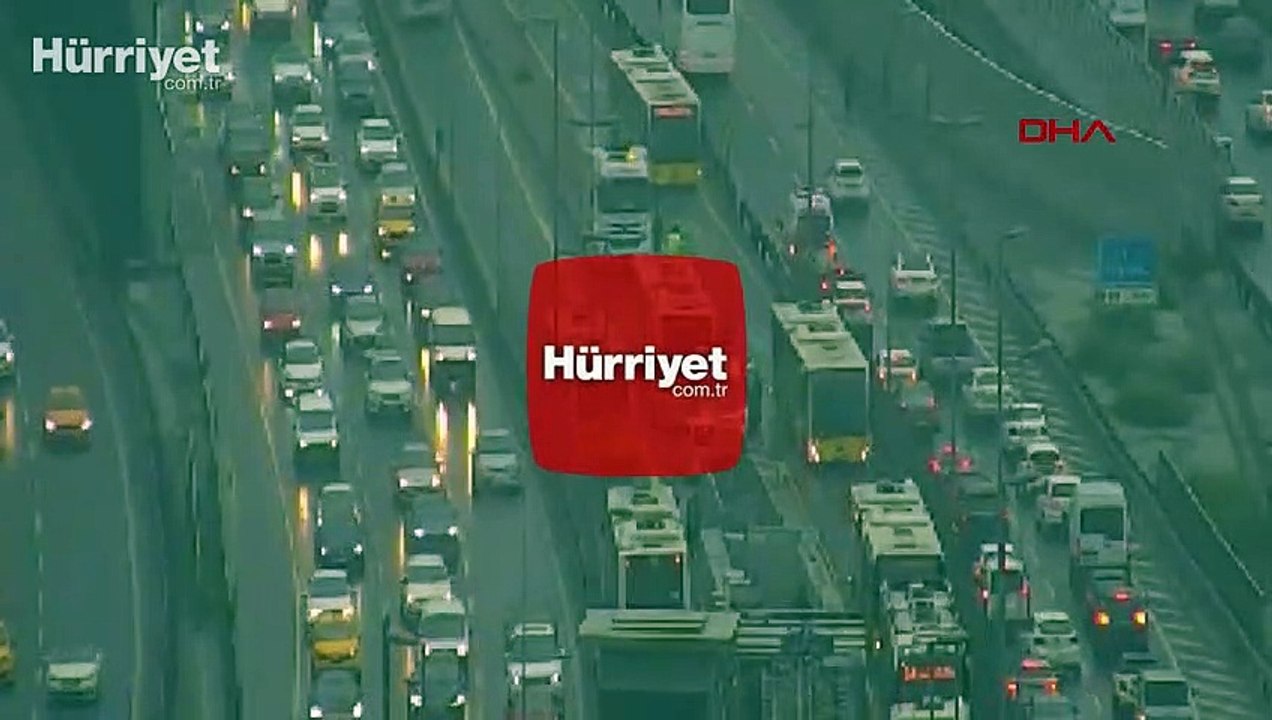 Son dakika: Haliç Köprüsü üstünde metrobüs kazası