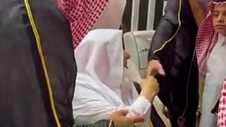يزيد الراجحي يحتفل بزواجه في حفل أسطوري.. والملياردير سليمان الراجحي في أحدث ظهور له