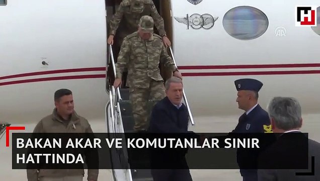 Bakan Akar ve komutanlar sınır hattında