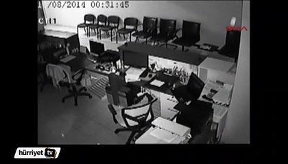 Kırdıkları kamera kayda devam edince yakalandılar