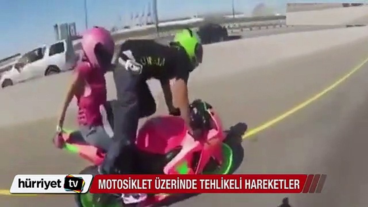 Motosiklet üzerinde tehlikeli hareketler