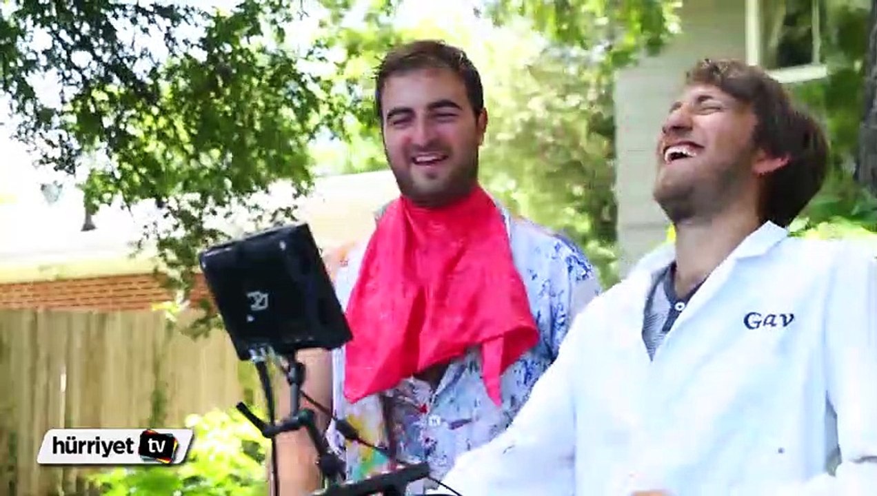 Yavaş çekimde dev su balonu patlaması!