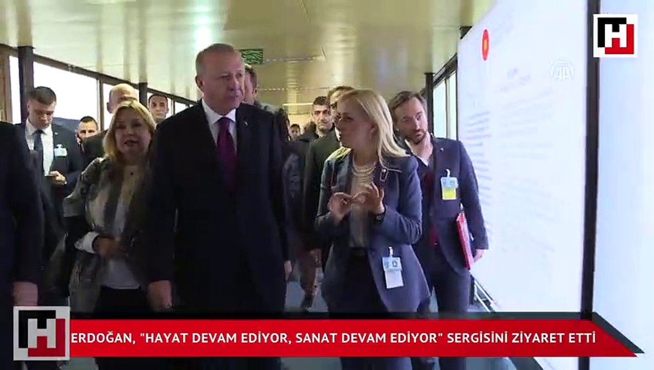 Cumhurbaşkanı Erdoğan, "Hayat Devam Ediyor, Sanat Devam Ediyor" sergisini ziyaret ett