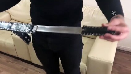 Syrian man’s ‘sword’ hidden in belt discovered by Turkish police