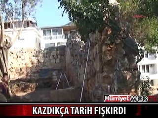 KAŞ'TA KAZDIKÇA HAZİNE ORTAYA ÇIKTI