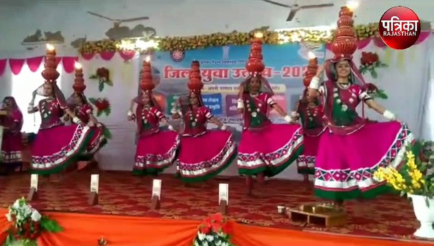 महोत्सव में युवाओं ने दी सांस्कृतिक प्रस्तुतियां