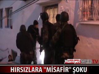 FİLM SAHNELERİNİ ARATMAYAN OPERASYONUN GÖRÜNTÜLERİ