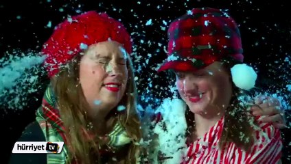 Ağır çekimde kar topu savaşı