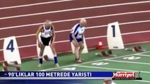 90 YAŞINDAKİ DEDELERİN 100 METRE YARIŞI