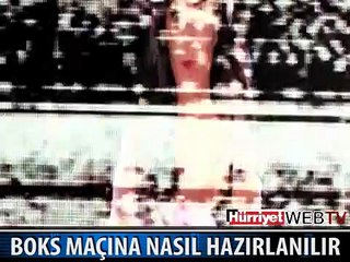 BOKS MAÇINA HAZIRLANAN KADIN