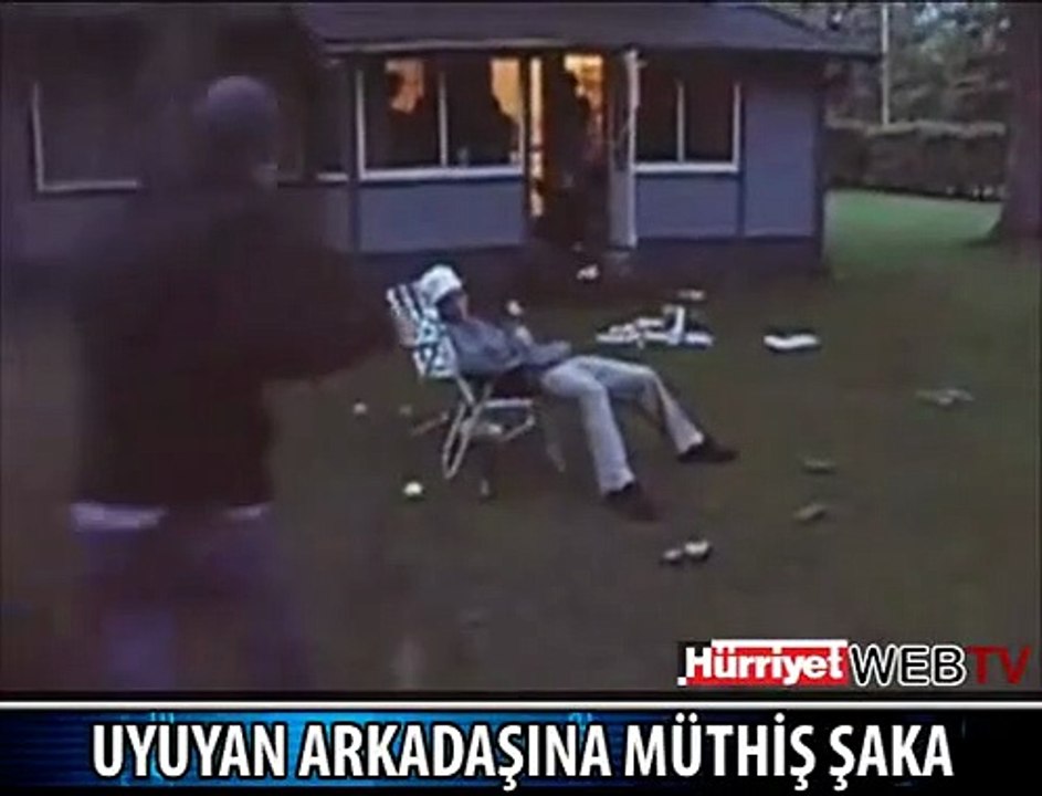 ADAMI UYKUDA ÇILDIRTTI