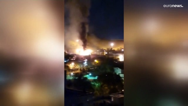 Autoridades iranianas dizem que fogo em prisão foi extinto