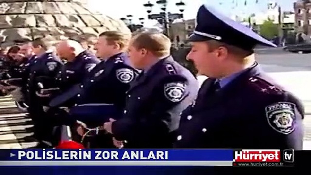 POLİSLERİ BÖYLE KUTSADI
