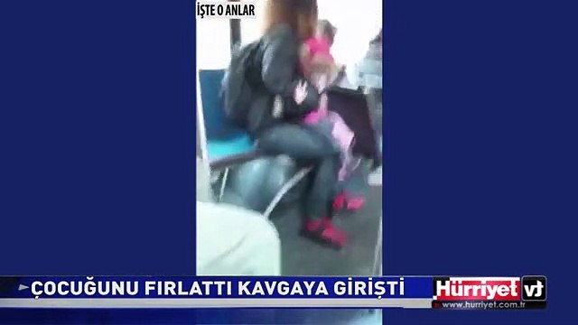 2 KADIN OTOBÜSTE YUMRUK YUMRUĞA KAVGA ETTİ