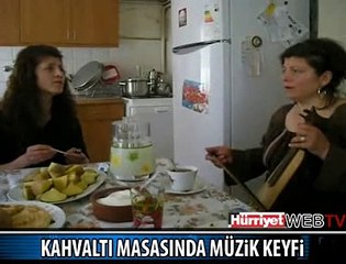 SABAH KAHVALTISINDA TÜRKÜ