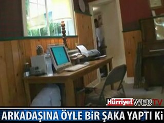 KAPI YERİNE KORKUDAN CAMDAN DIŞARI ÇIKTI