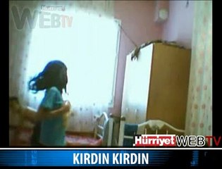 YATAĞI KIRAN ÇOCUK VE ANNESİ