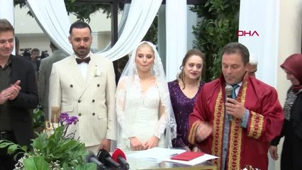 NİKAH MEMURU BABA, KIZININ NİKAHINI KIYDI