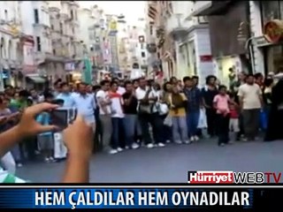 HERKES ONLARI SEYRETTİ