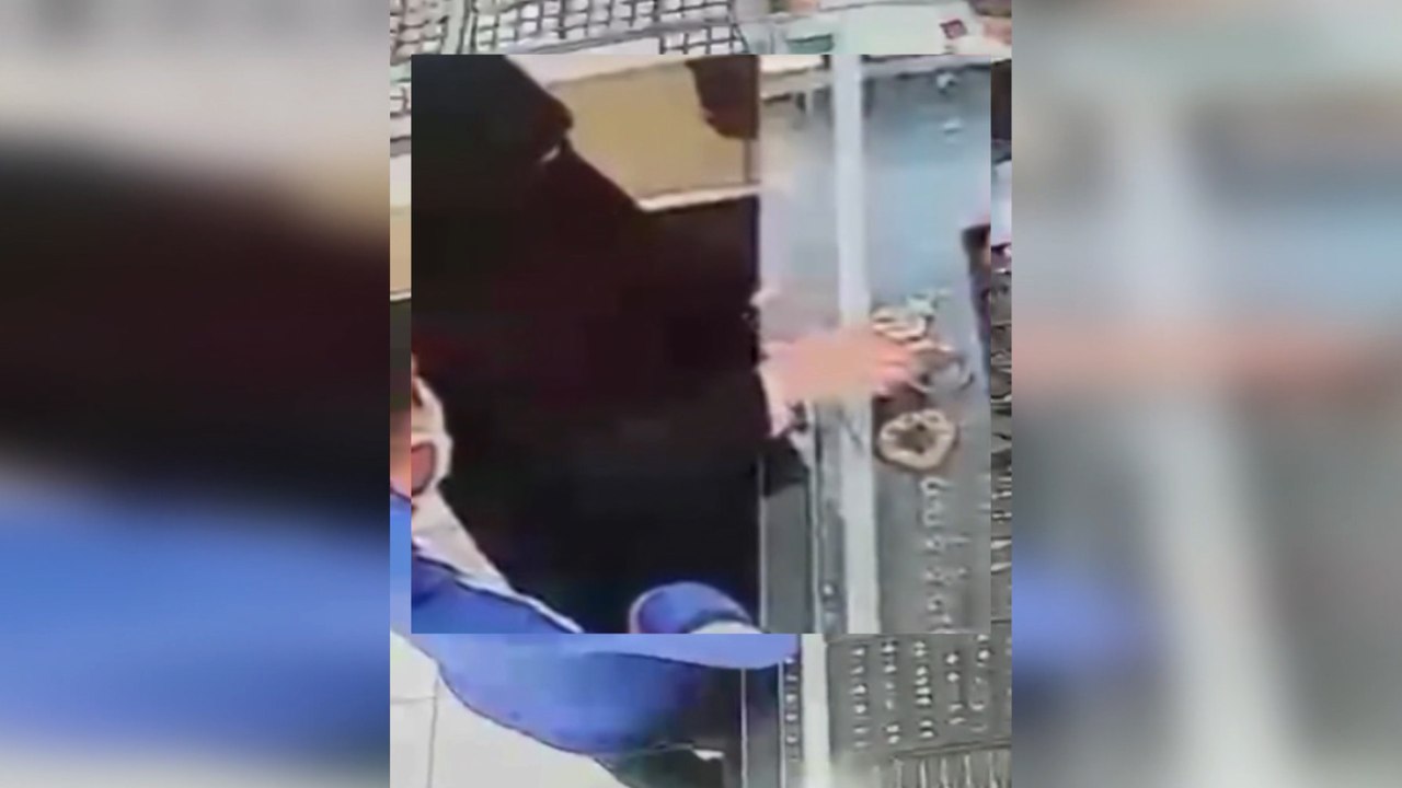 Maskeli ve çarşaflı şüpheliler kuyumcudan bilezik çaldı