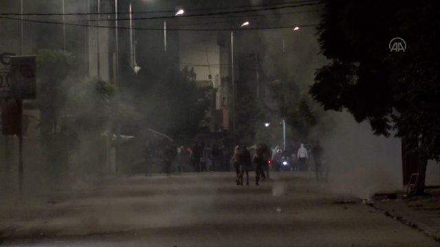 Tunus'ta polis kovalamacasında hayatını kaybeden gencin protestoları devam ediyor