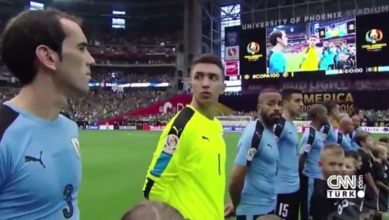 Uruguay-Meksika maçında ilginç olay