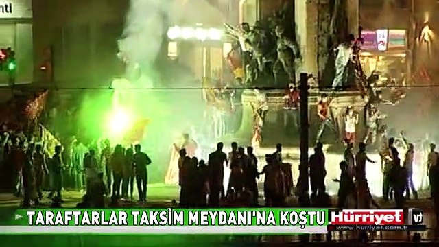 TAKSİM MEYDANI'NDA ŞAMPİYONLUK KUTLAMASI