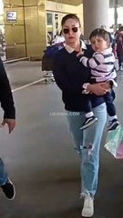 बेटे को गोद में लेकर मुंबई एयरपोर्ट पहुंची Kareena Kapoor