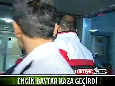 GALATASARAYLI FUTBOLCU ENGİN BAYTAR KAZA GEÇİRDİ