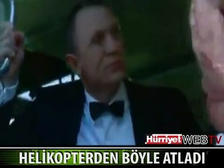 KRALİÇE PARAŞÜTLE ATLADI