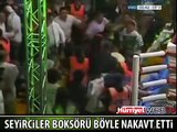 BOKSÖR BOKSÖRÜ, SEYİRCİLER DE BOKSÖRÜ DÖVDÜ