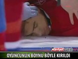 BUZ HOKEYİNDE BOYNU KIRILDI