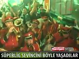 AKHİSAR'DA SÜPER LİG SEVİNCİ