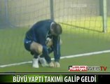 TAKIMI GALİP GELSİN DİYE BÜYÜ YAPTI