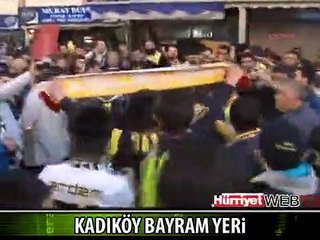 DERBİ ÖNCESİ KADIKÖY BAYRAM YERİ GİBİ