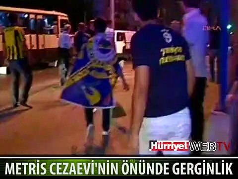 METRİS CEZAEVİ ÖNÜNDE GERGİNLİK