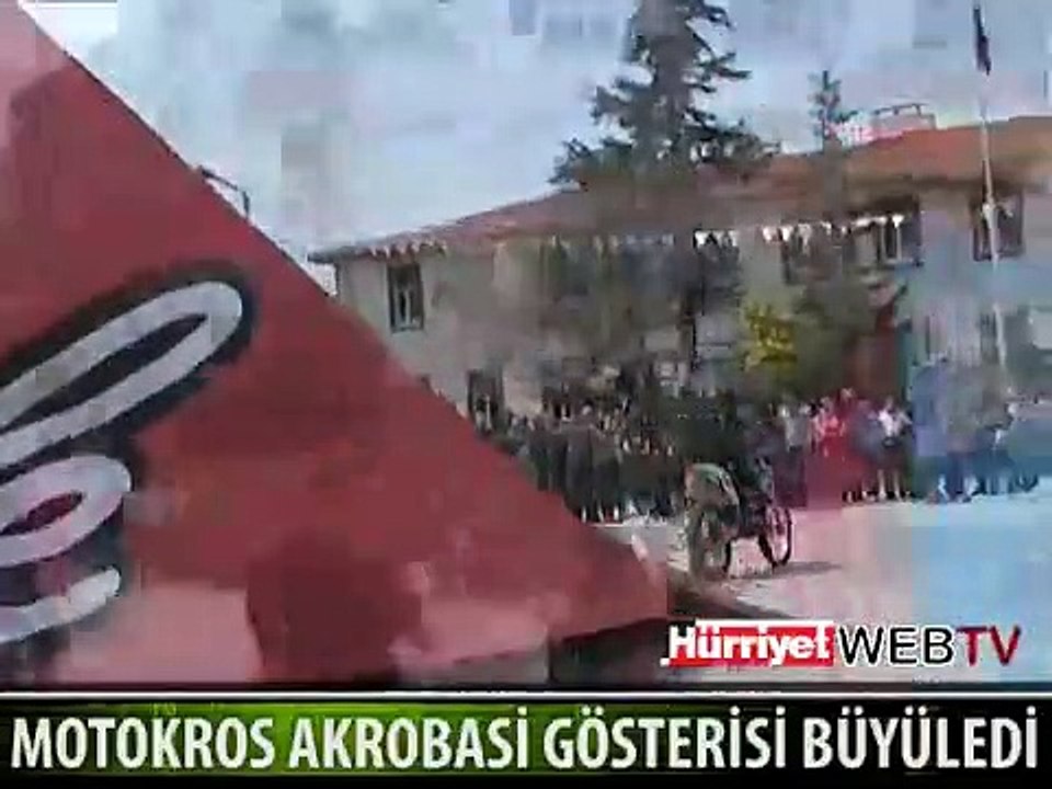 MOTOKROS GÖSTERİLERİ HERKESİ BÜYÜLEDİ