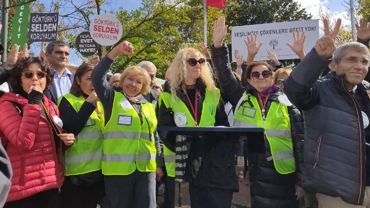 Vatandaştan ‘Kemer Country’ eylemi: Yeşilimize çökenlere geçit vermeyeceğiz