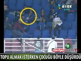 BEYZBOL DÜŞKÜNÜ BABA KIZINI BÖYLE YERE DÜŞÜRDÜ