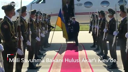 Milli Savunma Bakanı Hulusi Akar'ı Kiev'de duygulandıran "not"