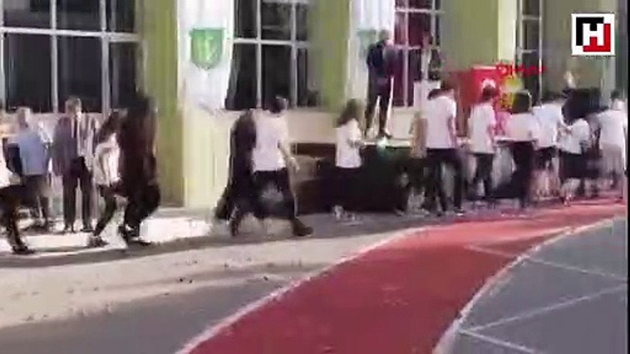 Yeni öğrencilere simit atma geleneğine ilişkin inceleme başlatıldı