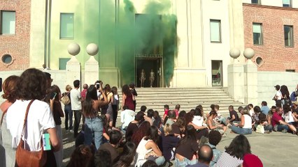 'Bailar los patios' acerca al público la danza contemporánea en Condeduque